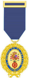 medalla de oro al merito del trabajo
